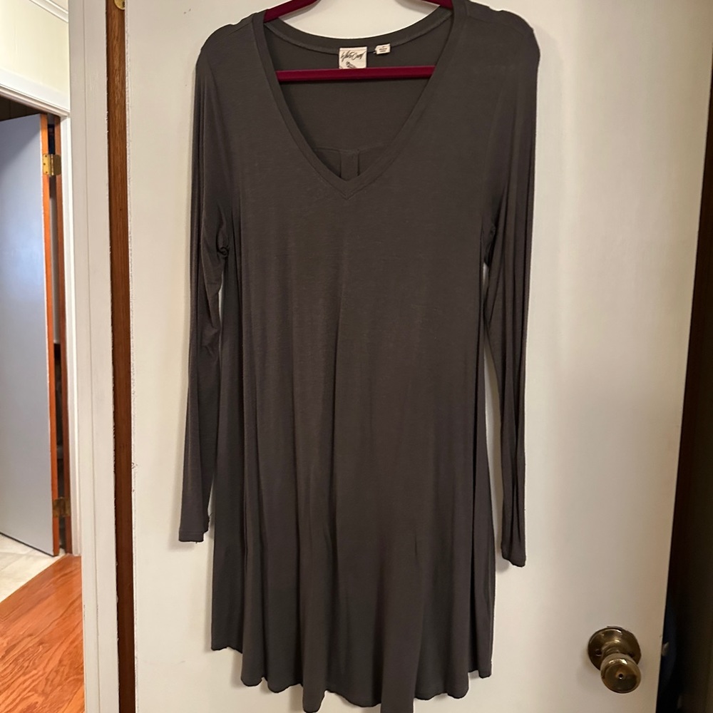 White crow dress